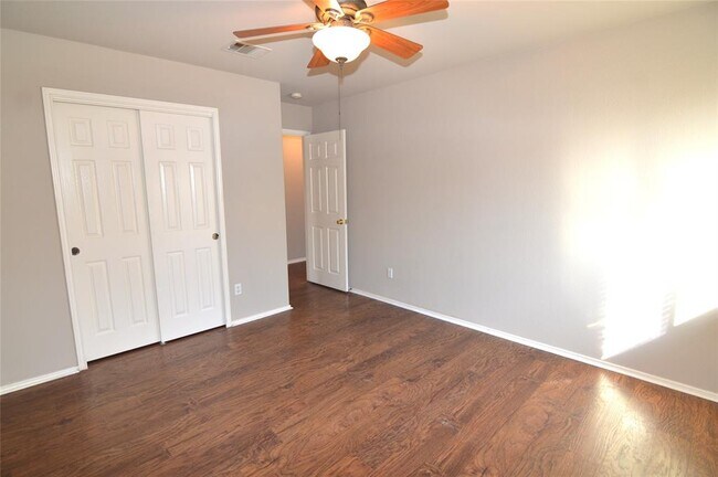 Building Photo - 2626 Pearson Way