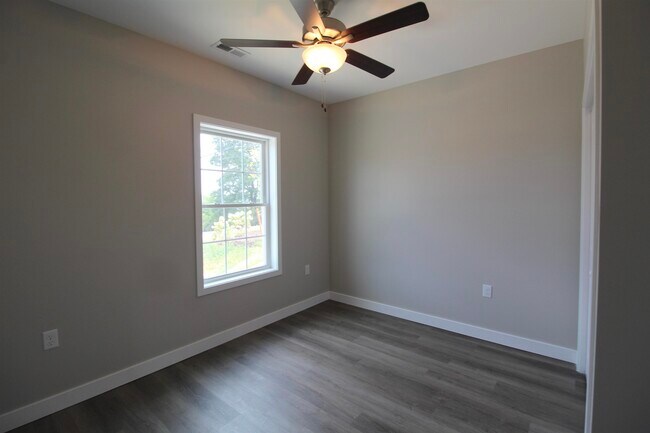 Building Photo - 101 WILLOWSTONE Ct
