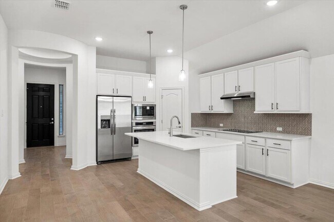 Building Photo - 1429 Cole Ests Dr