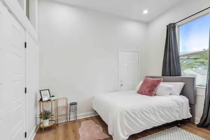 Building Photo - 1745 N Rocheblave St