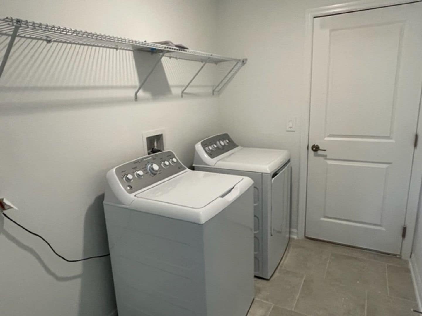 Building Photo - 844 Ofanto Wy