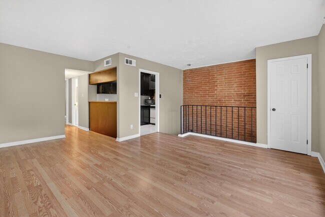 Building Photo - 3400 Timmons Ln