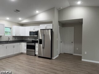 Building Photo - 6054 N Moss Cir