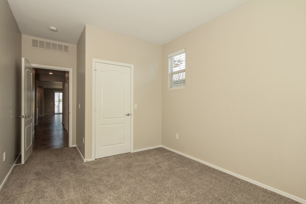 Building Photo - 6269 S Reed Bunting Dr
