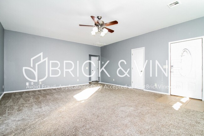 Building Photo - 4213 Hunterfield Ave