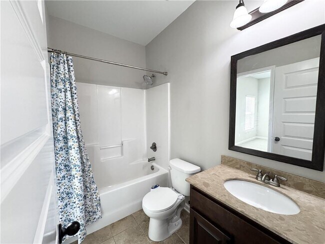 Building Photo - 6135 Stillwood Ln