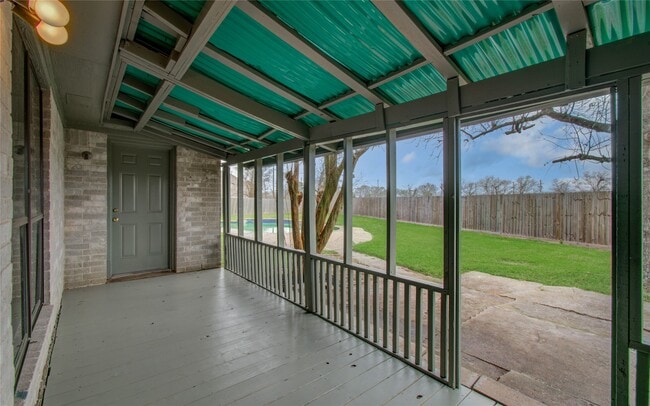 Building Photo - 2538 Knights Cir