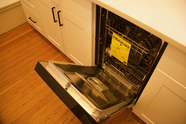 New Stainless Steel Dishwasher - 2815 I St