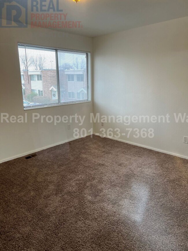 Building Photo - 835 S 835 E