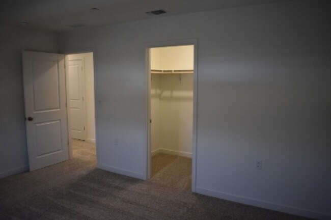 Building Photo - 4636 Sami Jo Dr