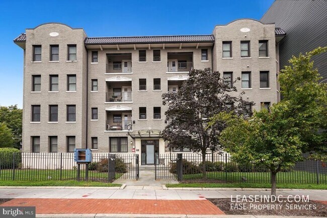 Primary Photo - 4800 Georgia Ave NW
