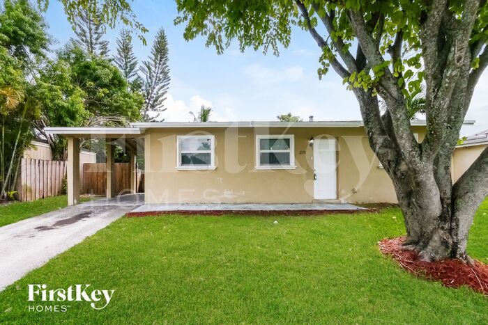 Primary Photo - 2174 NW 62nd Ave