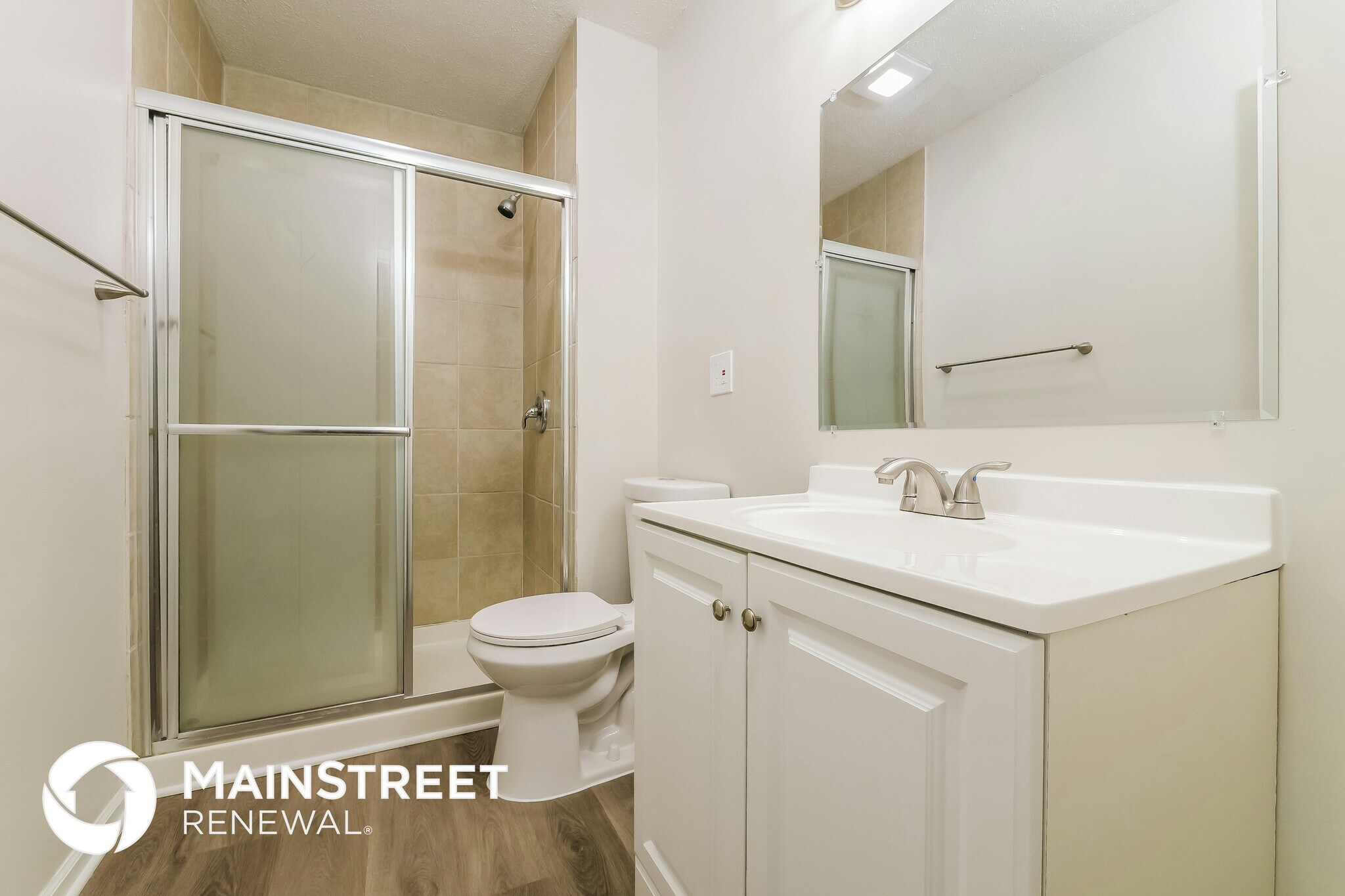 Building Photo - 303 E 11th St