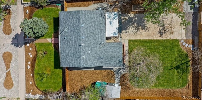 Building Photo - 4325 Navajo St