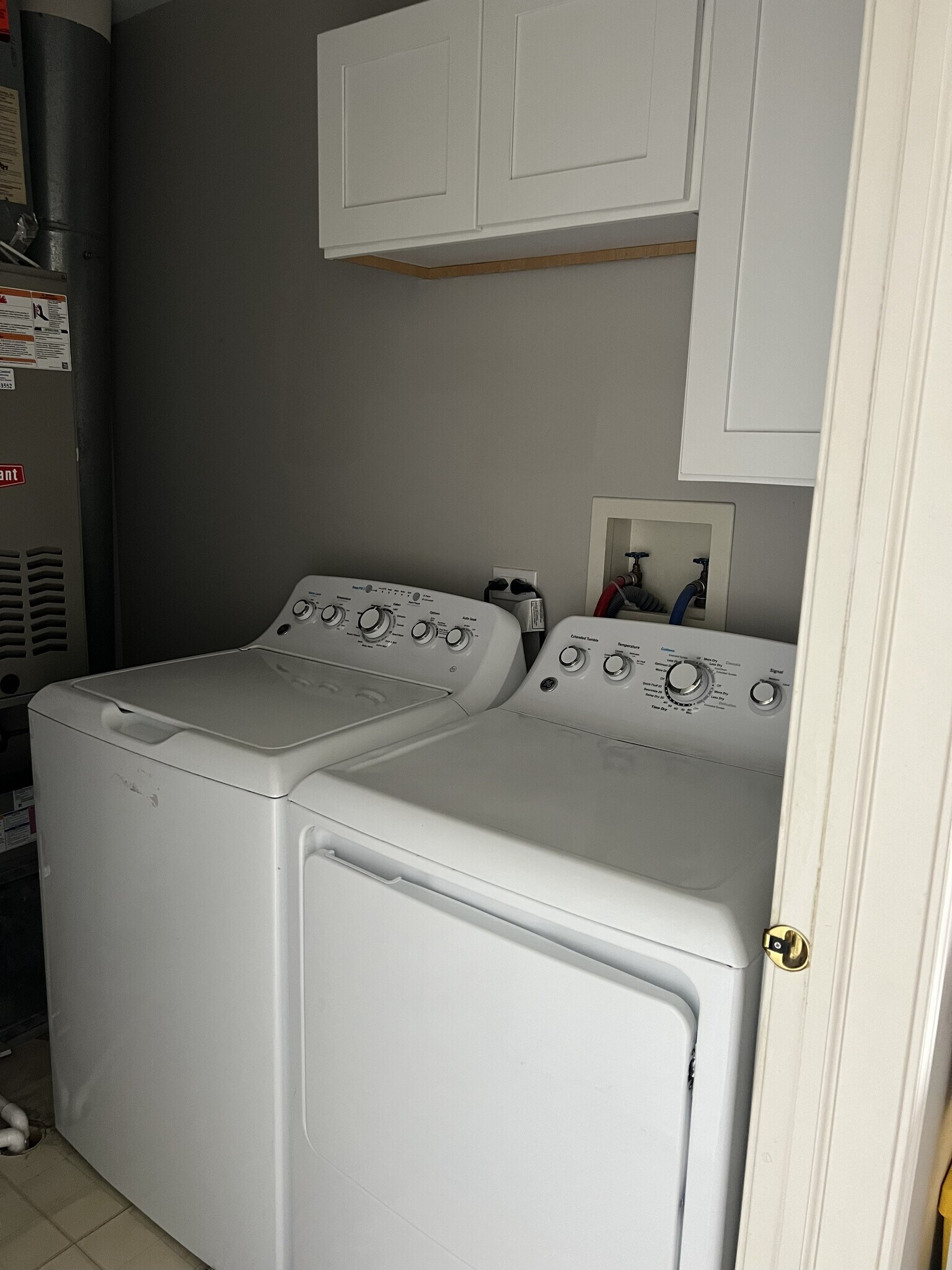 Building Photo - 2128 Fulham Dr