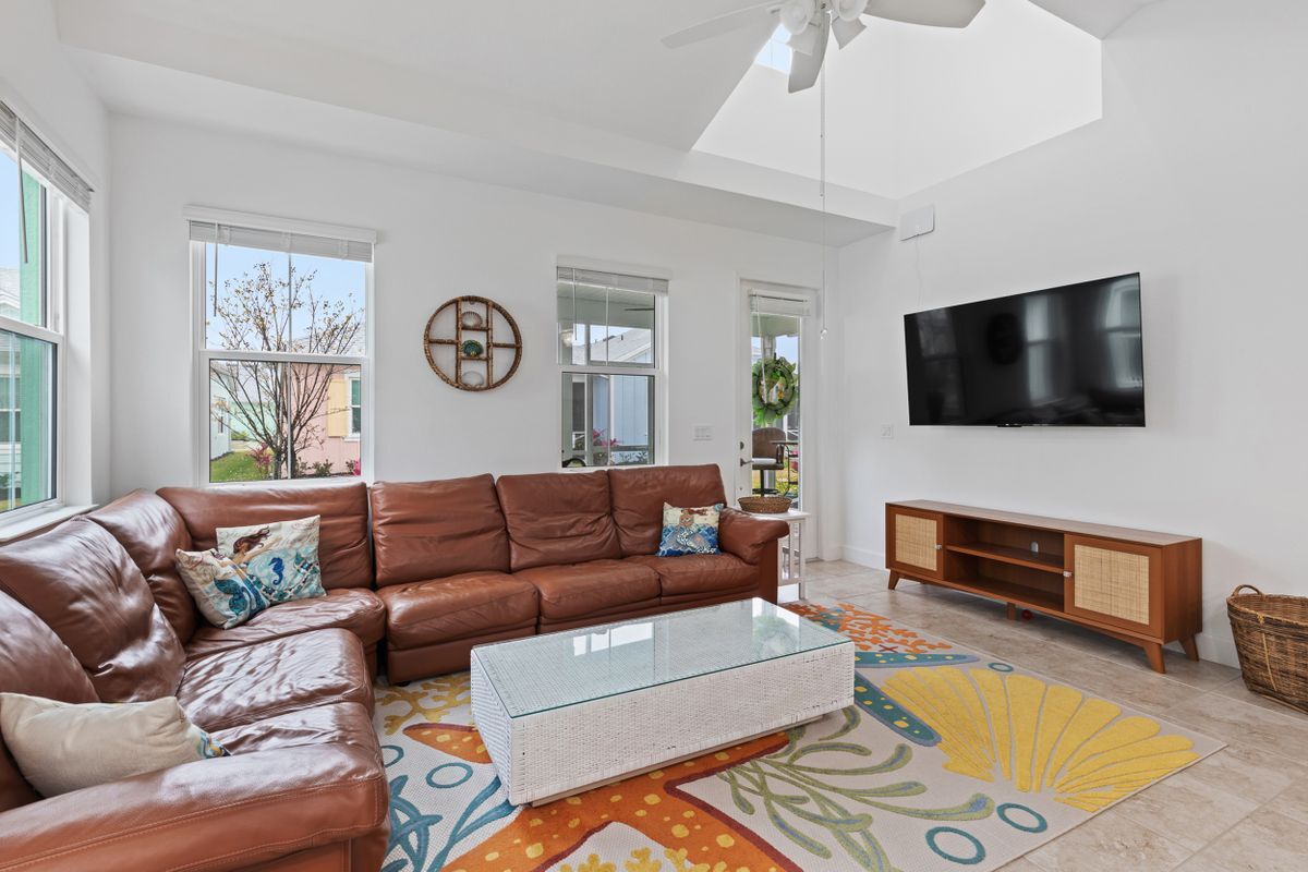 Building Photo - 531 Daiquiri Pl