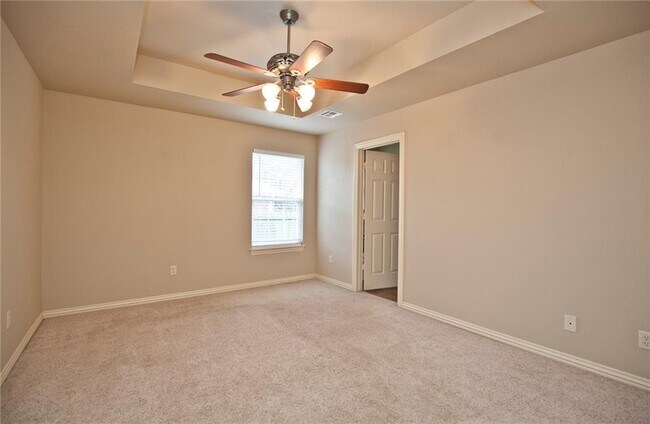 Building Photo - 611 Firewood Dr
