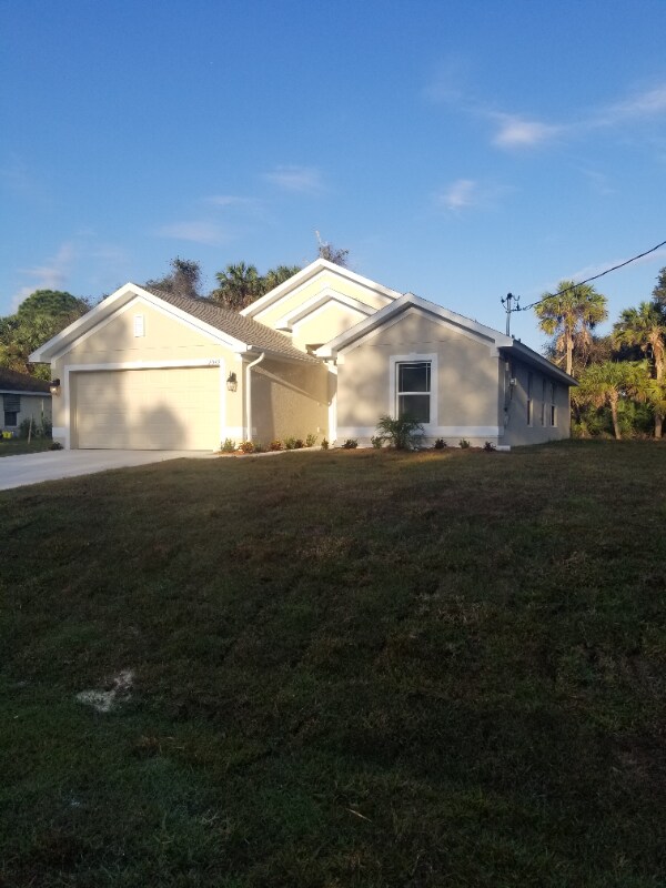 Building Photo - 2043 Ananas Rd