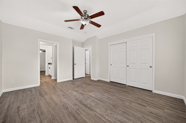 Building Photo - 7407 Cortes Dr