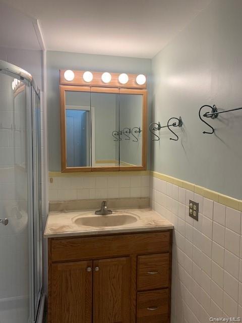 Building Photo - 8 Concord Dr