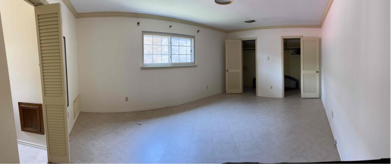 Building Photo - 1607 N Hollow Dr