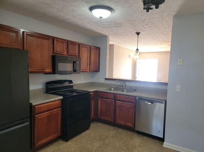 Building Photo - Hogansville Rental, 3 Bedroom, 2 Bath, Aug...