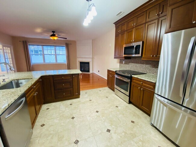 Building Photo - Luxury 3 Bedroom  Townhome in South Durham...