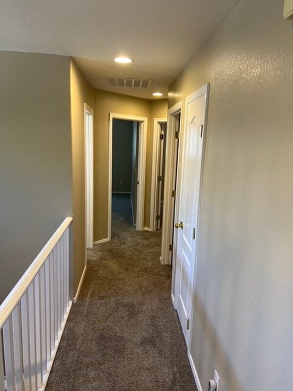 Building Photo - 3970 S Laurel Way