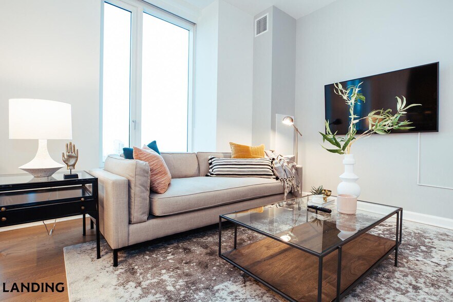 Building Photo - 1801 Meridian St