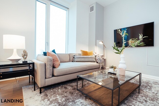 Building Photo - 5201 Leesburg Pike