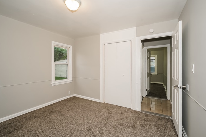 Building Photo - 18505 Maple Heights Blvd