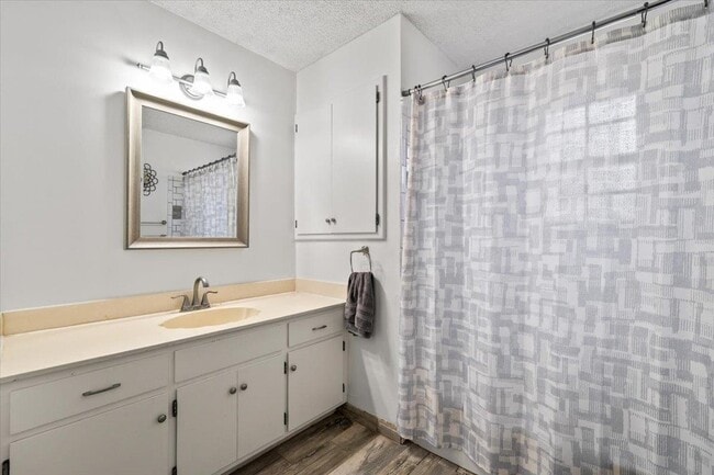 Building Photo - 676 Hermitage Trail