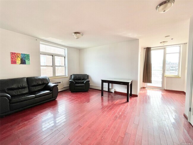 Building Photo - 141-52 33rd Ave