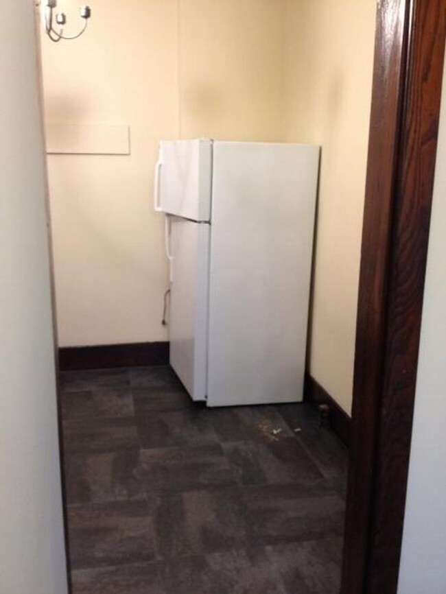 Building Photo - 3 Bedroom 1 Bath in Carlisle, PA!