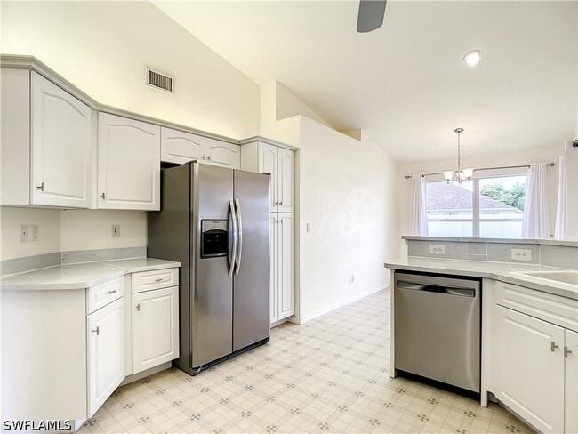 Building Photo - 2129 Viscaya Pkwy
