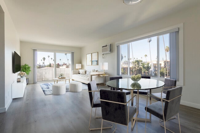 Building Photo - 1 & 2 Bedroom Apartment in KoreaTown, Los Angeles with Balcony