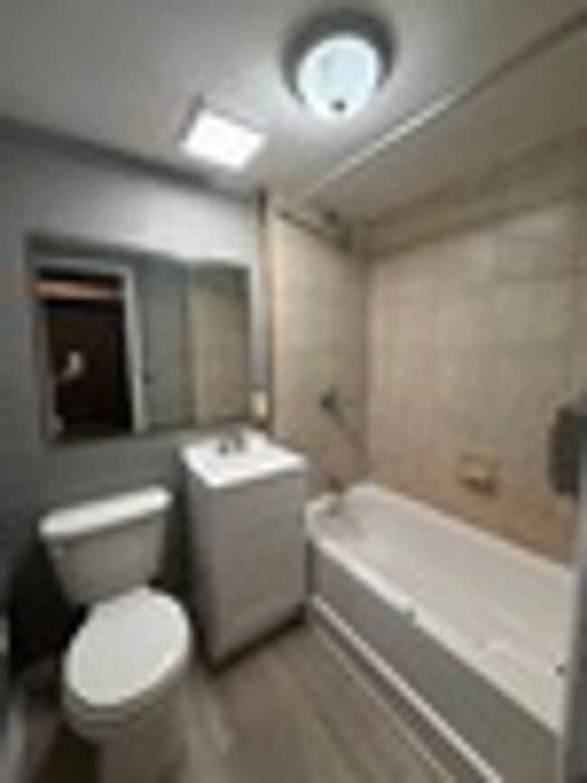 Building Photo - 1119 Gurley St