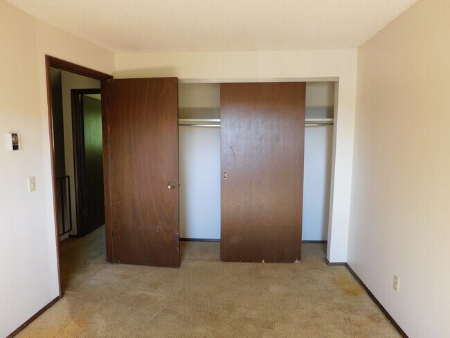 Building Photo - Beautiful Condo Style Home