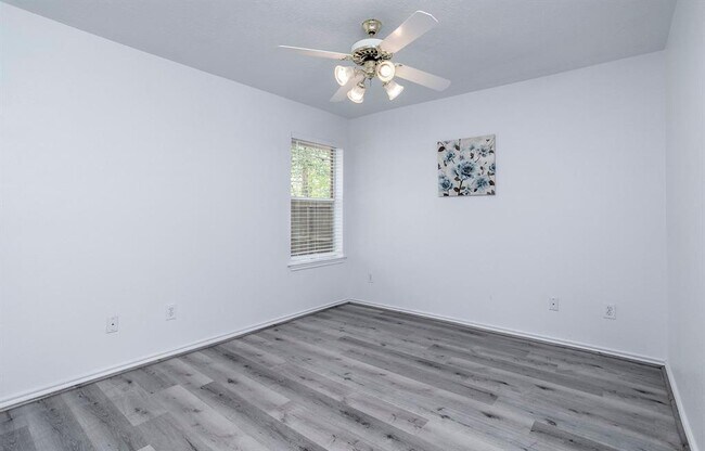 Building Photo - 34 Tallow Hill Pl