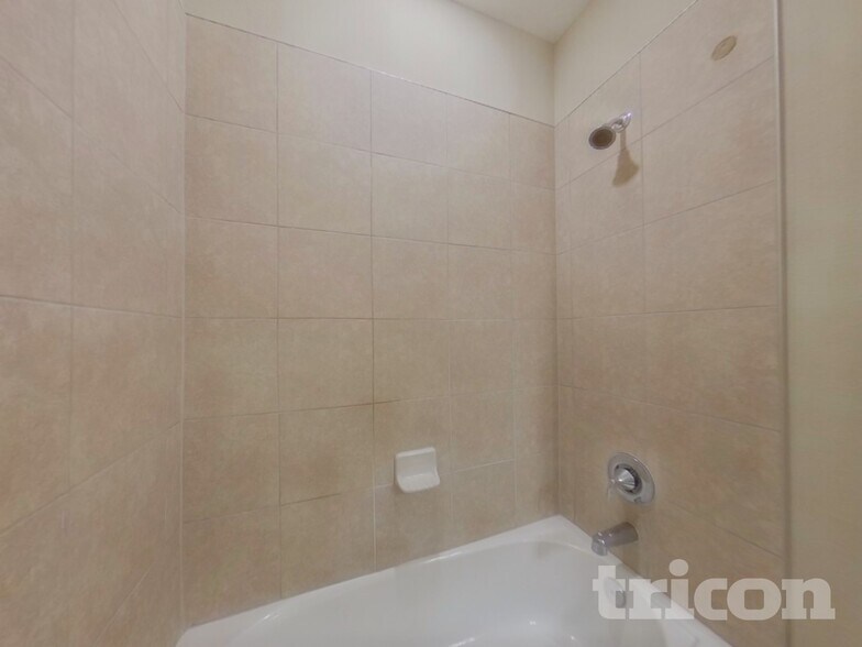 Building Photo - 10148 Pavnes Creek Dr