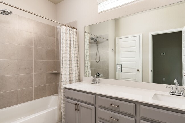 Building Photo - 9810 Falling Fern Ln