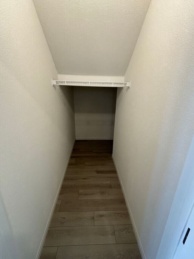 Building Photo - Modern Inspirada Living – 4 Bed Home with Loft & Downstairs Suite