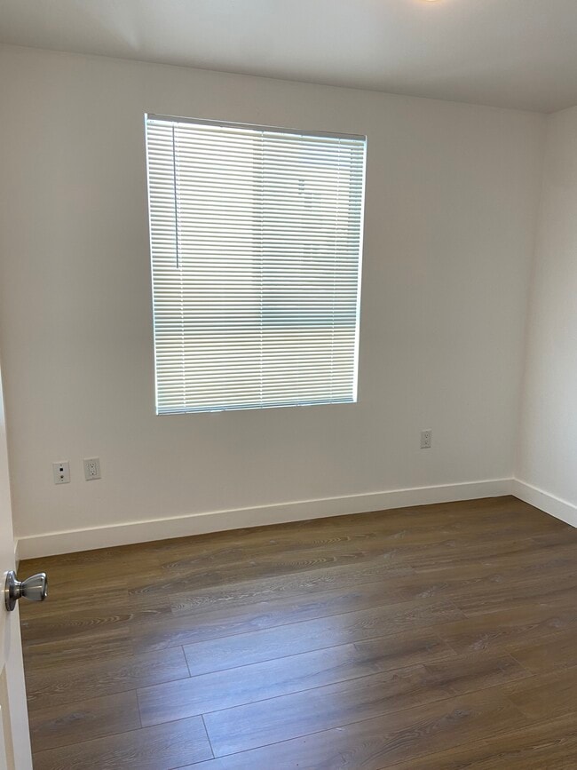 Building Photo - 11514 Emelita St