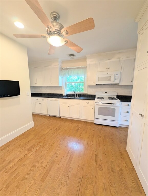Building Photo - 184 Parmenter Rd