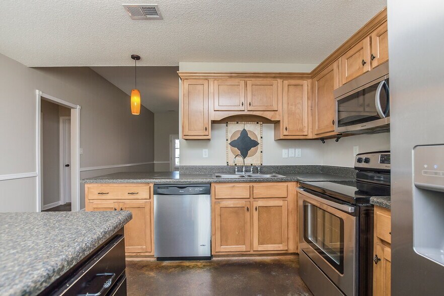 Building Photo - 4234 Markston Dr