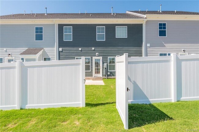 Building Photo - 4844 Wild Horse Ln