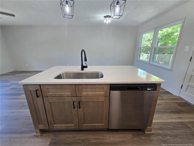 Building Photo - 1819 Cawdor Dr