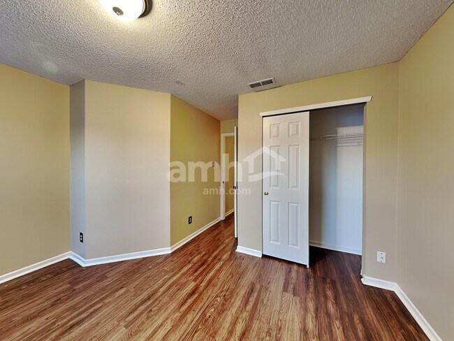 Building Photo - 8235 Gathering Cir