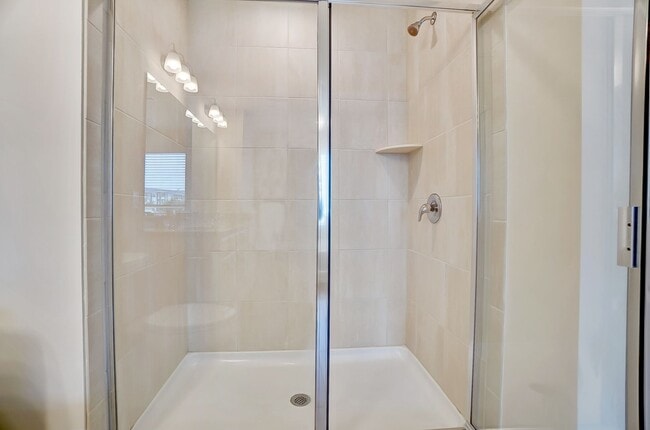 Building Photo - 3 Bedroom Townhome in Steele Creek!