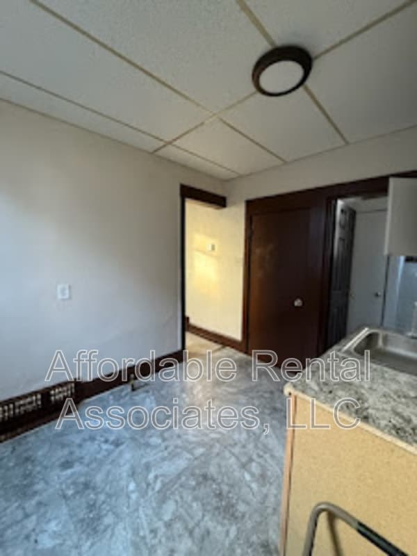 Building Photo - 1911 S 11th St